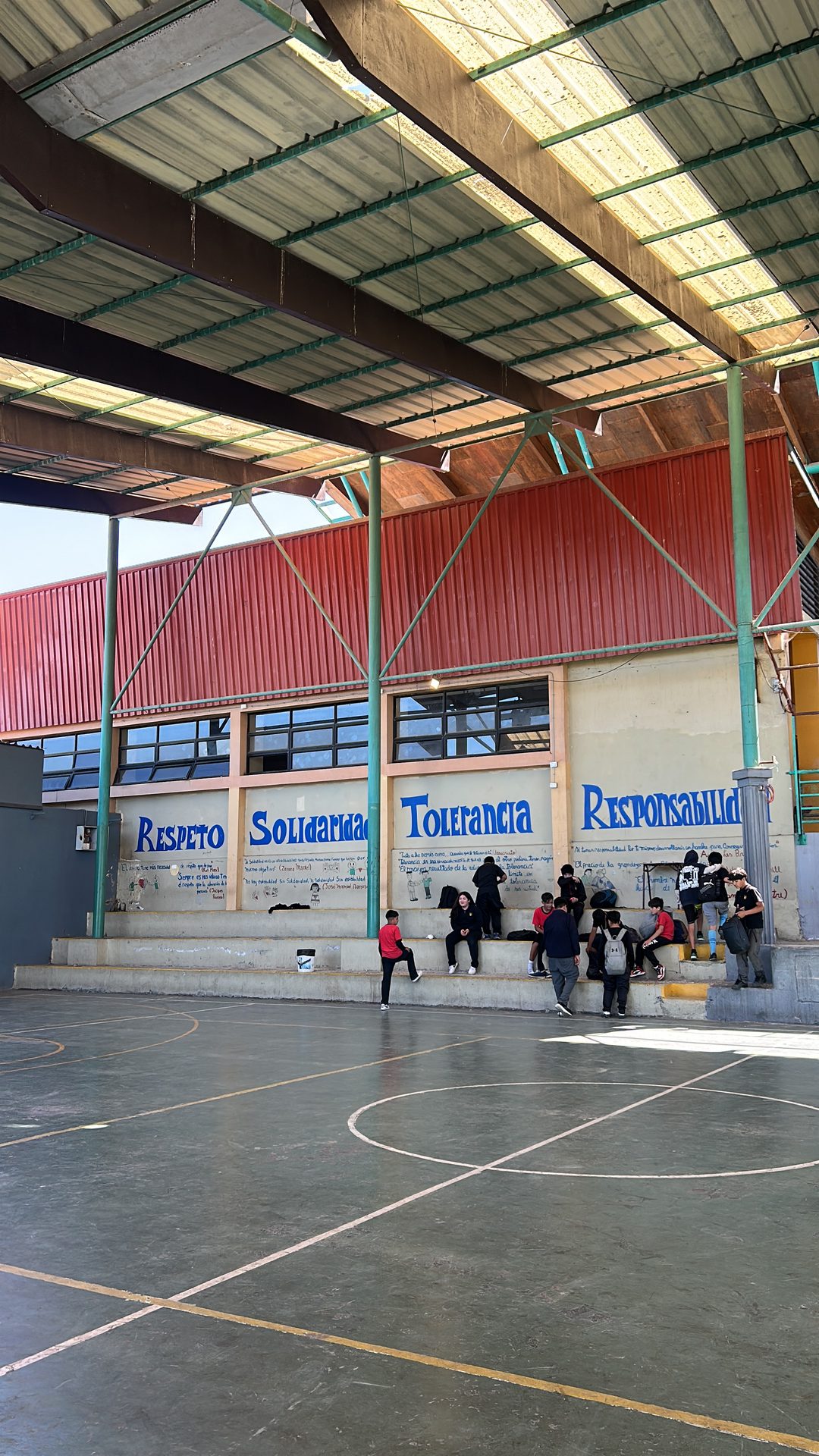 Comunidad educativa participando de Trampolín 2.0